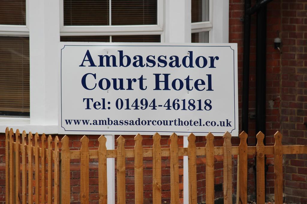 Ambassador Court Hotel High Wycombe Buitenkant foto